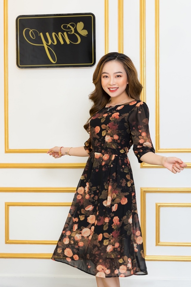 Váy Emy ra mắt cửa hàng luxury dành cho các nàng trung niên tại Sài Gòn - 3 Váy Emy ra mắt cửa hàng luxury dành cho các nàng trung niên tại Sài Gòn - 3