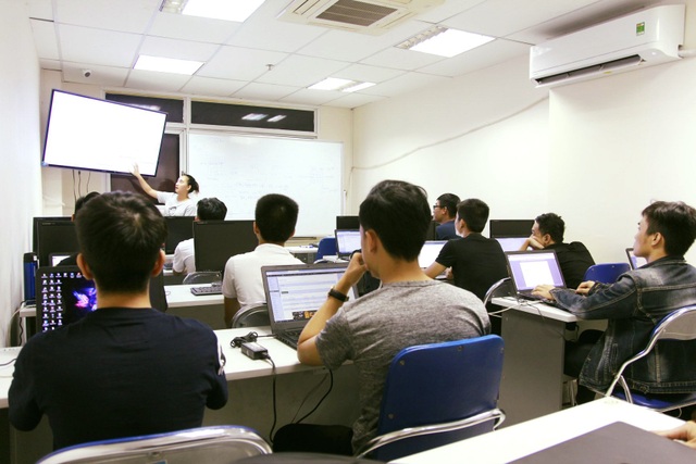Học lập trình song bằng quốc tế tại Aptech, nên hay không? - 2 Học lập trình song bằng quốc tế tại Aptech, nên hay không? - 2
