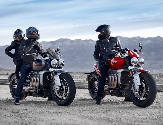 Triumph gây choáng với Rocket dung tích 2.500cc - 1