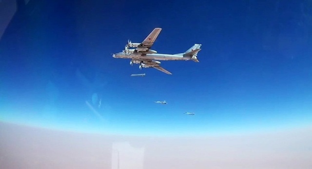 Video máy bay Nga nã hỏa lực vào sào huyệt khủng bố ở “chảo lửa” Syria