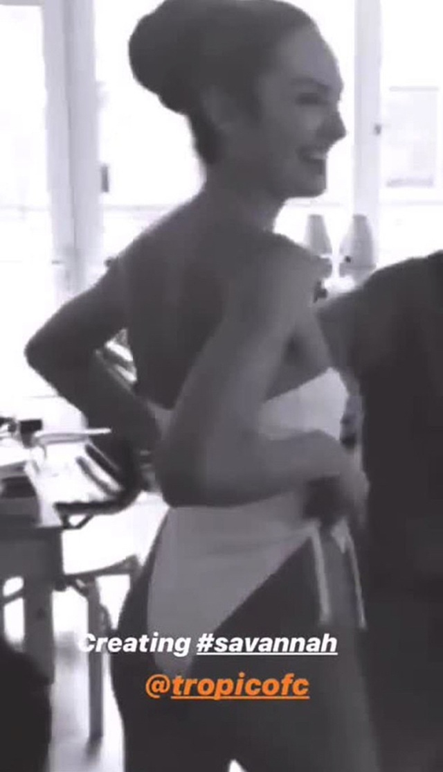 Candice Swanepoel “nhá hàng” loạt ảnh áo tắm nóng bỏng - 3 Candice Swanepoel “nhá hàng” loạt ảnh áo tắm nóng bỏng - 3