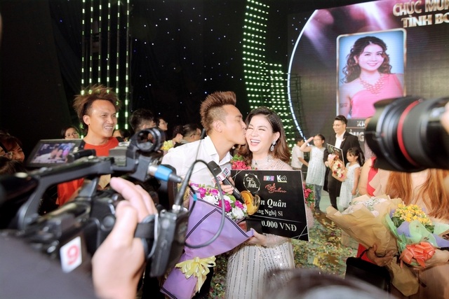 Nữ diễn viên Cổng mặt trời lên ngôi Quán quân Tình Bolero 2019 - 4 Nữ diễn viên Cổng mặt trời lên ngôi Quán quân Tình Bolero 2019 - 4