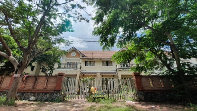 La liệt chung cư, biệt thự bỏ hoang ở Nhơn Trạch - 1 La liệt chung cư, biệt thự bỏ hoang ở Nhơn Trạch - 1