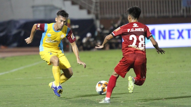 V-League 2019: TPHCM “đầu hàng” trong cuộc đua vô địch? - 2 V-League 2019: TPHCM “đầu hàng” trong cuộc đua vô địch? - 2