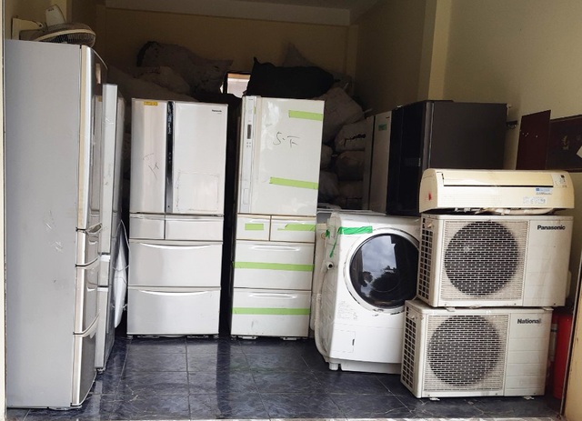 12 tấn máy lạnh, máy giặt cũ nhập lậu bị bắt giữ - 2 12 tấn máy lạnh, máy giặt cũ nhập lậu bị bắt giữ - 2