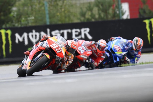 Chặng 10 MotoGP 2019: Marquez thắng dễ trong ngày chặng đua trì hoãn bởi mưa - 12