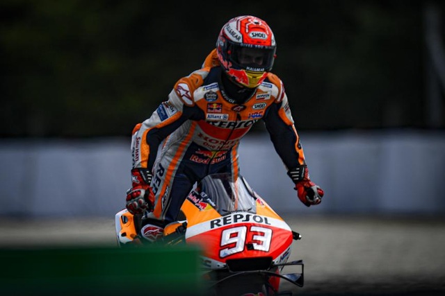 Chặng 10 MotoGP 2019: Marquez thắng dễ trong ngày chặng đua trì hoãn bởi mưa - 5