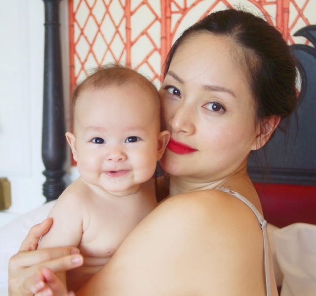 Mẹ 4 con Minh Hà và gái 1 con Lan Phương bày bí kíp để nuôi con ăn dặm không còn là “cuộc chiến” - 2 Mẹ 4 con Minh Hà và gái 1 con Lan Phương bày bí kíp để nuôi con ăn dặm không còn là “cuộc chiến” - 2