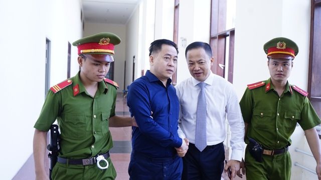Việt Nam có trên 1.200 đối tượng phạm tội bỏ trốn ra nước ngoài - 2 Việt Nam có trên 1.200 đối tượng phạm tội bỏ trốn ra nước ngoài - 2