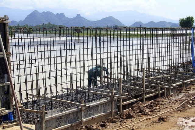 Hà Nội gấp rút hoàn thiện đê bê tông ngăn lũ sông Bùi đe dọa nội thành - 7 Hà Nội gấp rút hoàn thiện đê bê tông ngăn lũ sông Bùi đe dọa nội thành - 7
