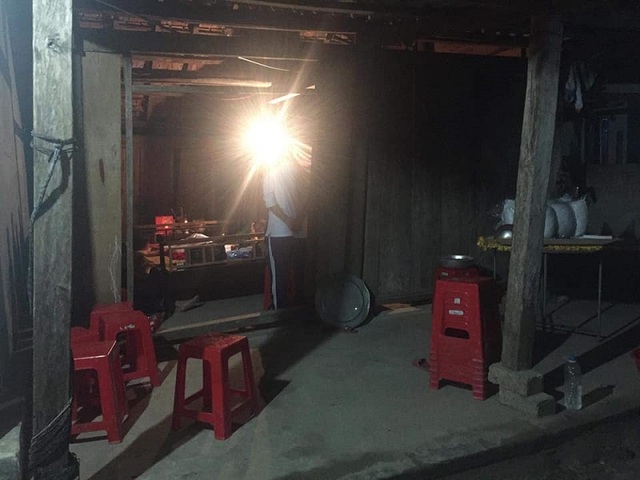 Đi tìm bà dưới khe suối, cháu bé 4 tuổi đuối nước thương tâm - 1 Đi tìm bà dưới khe suối, cháu bé 4 tuổi đuối nước thương tâm - 1