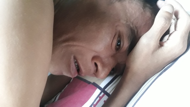 Người đàn bà âm thầm trả lễ đính hôn, ở vậy chăm cha và em trai bệnh tật - 2 Người đàn bà âm thầm trả lễ đính hôn, ở vậy chăm cha và em trai bệnh tật - 2