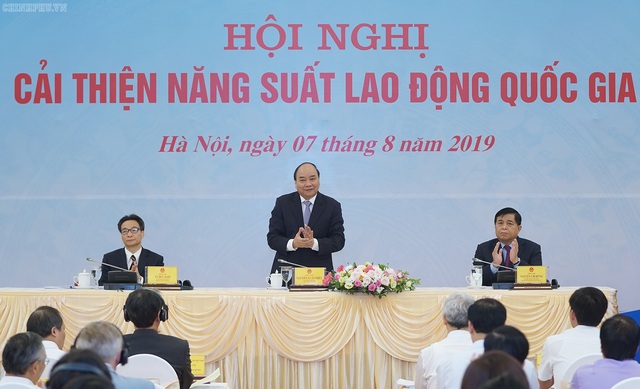 Thủ tướng: Nông nghiệp Việt cần có 100 bà Thái Hương, 100 bà Kiều Liên - 1 Thủ tướng: Nông nghiệp Việt cần có 100 bà Thái Hương, 100 bà Kiều Liên - 1