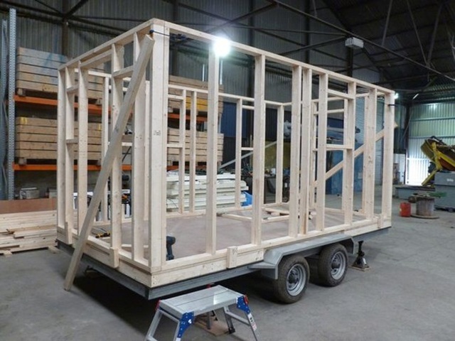 Không móng, không xi măng sắt thép, căn nhà 280 triệu đồng khiến ai cũng mê - 6 Không móng, không xi măng sắt thép, căn nhà 280 triệu đồng khiến ai cũng mê - 6