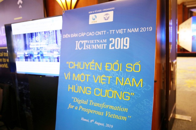 ICT Vietnam Summit 2019 bàn về chủ đề Chuyển đổi số và làm thế nào để biến Việt Nam thành một đất nước hùng cường.