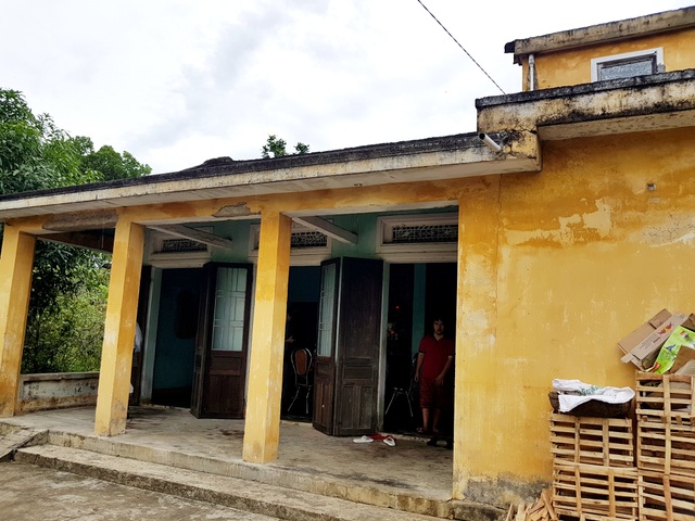 Đỗ đại học với 23,7 điểm khối A, nữ sinh mồ côi có nguy cơ lỡ hẹn giảng đường - 3 Đỗ đại học với 23,7 điểm khối A, nữ sinh mồ côi có nguy cơ lỡ hẹn giảng đường - 3