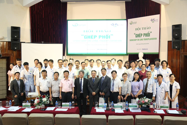 Cuộc chiến âm thầm 8 tháng hồi sức giúp nam thanh niên được ghép phổi đang dần hồi phục - 2 Cuộc chiến âm thầm 8 tháng hồi sức giúp nam thanh niên được ghép phổi đang dần hồi phục - 2