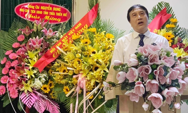 Hàng trăm người đăng ký hiến tặng mô/tạng ở lễ thành lập Trung tâm Ghép tạng tại Huế - 4 Hàng trăm người đăng ký hiến tặng mô/tạng ở lễ thành lập Trung tâm Ghép tạng tại Huế - 4