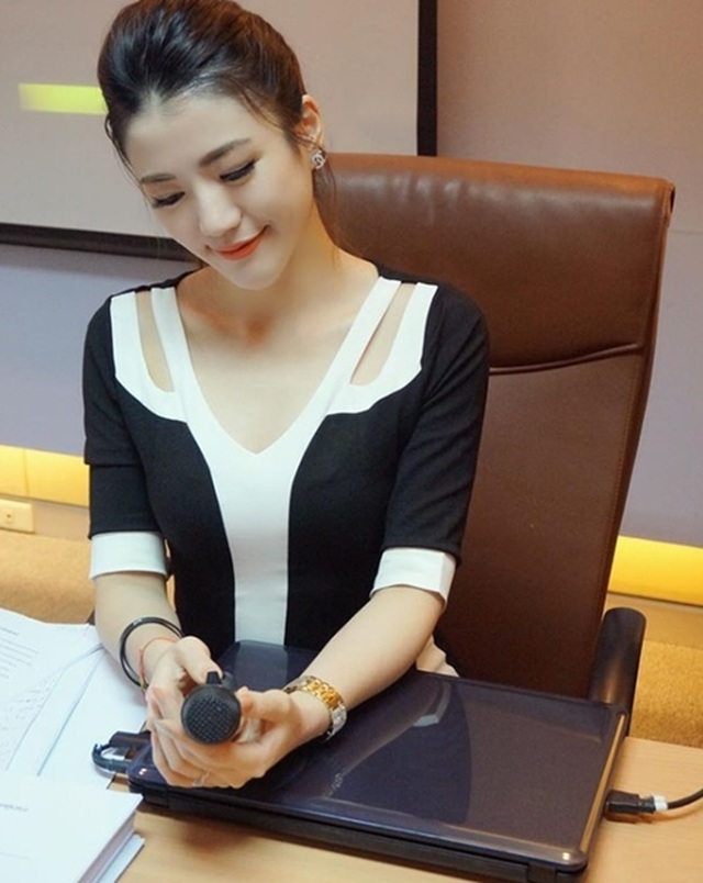 Cô giáo kiêm tiếp viên hàng không hot nhất Thái Lan đẹp nhờ chăm sóc kỳ công - 3 Cô giáo kiêm tiếp viên hàng không hot nhất Thái Lan đẹp nhờ chăm sóc kỳ công - 3