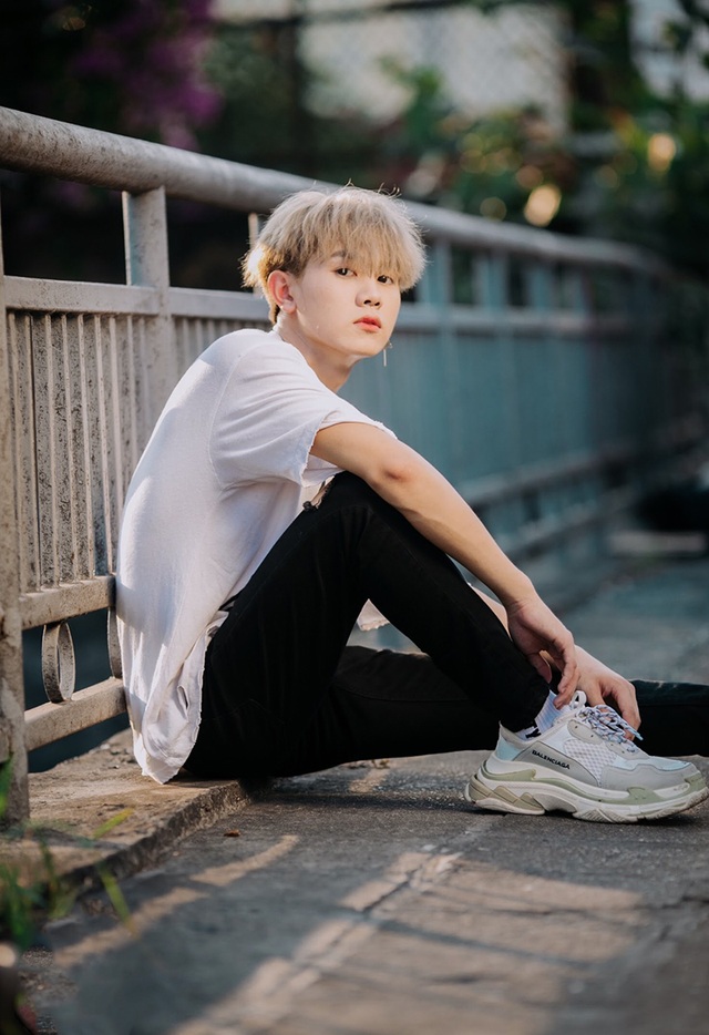 Nam sinh 10X Quảng Ninh có gương mặt như nghệ sĩ thần tượng - 3 Nam sinh 10X Quảng Ninh có gương mặt như nghệ sĩ thần tượng - 3