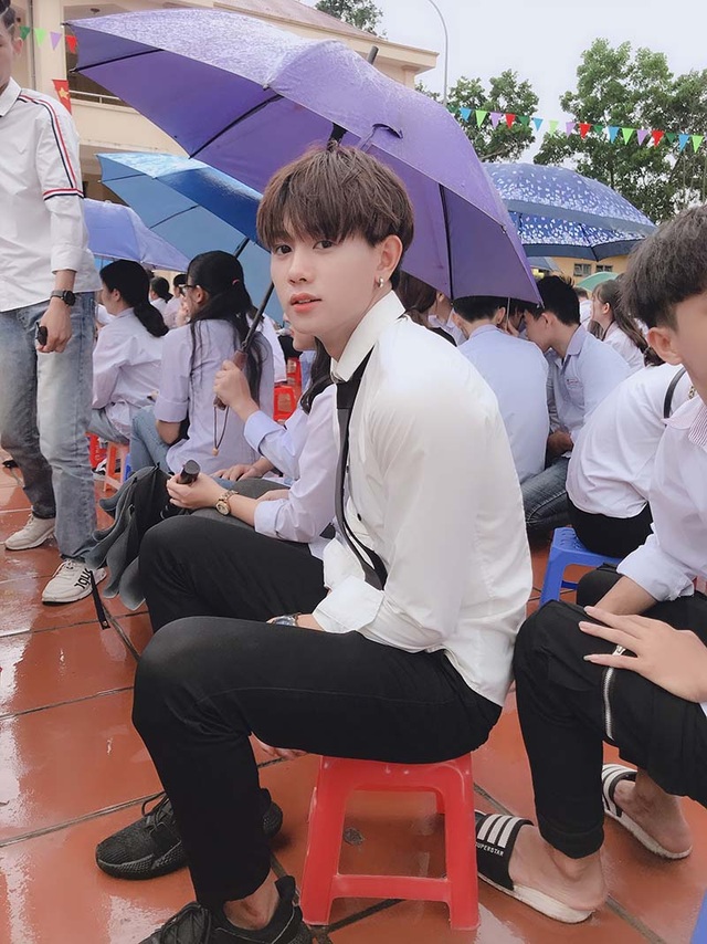 Nam sinh 10X Quảng Ninh có gương mặt như nghệ sĩ thần tượng - 2 Nam sinh 10X Quảng Ninh có gương mặt như nghệ sĩ thần tượng - 2