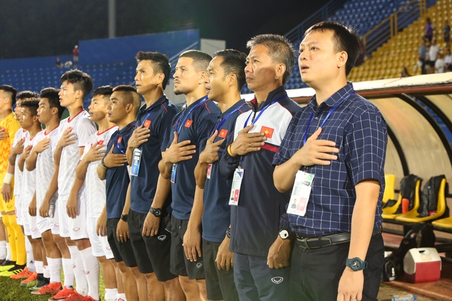 HLV Hoàng Anh Tuấn nói gì trước đại chiến với U18 Thái Lan? - 1 HLV Hoàng Anh Tuấn nói gì trước đại chiến với U18 Thái Lan? - 1