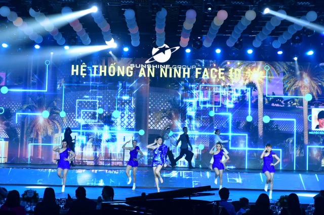 Lễ ra mắt đậm chất nghệ thuật của Sunshine Diamond River tại Sài Gòn - 3 Lễ ra mắt đậm chất nghệ thuật của Sunshine Diamond River tại Sài Gòn - 3