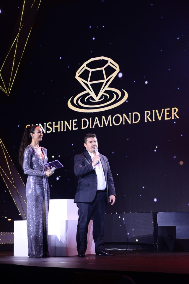 Lễ ra mắt đậm chất nghệ thuật của Sunshine Diamond River tại Sài Gòn - 6 Lễ ra mắt đậm chất nghệ thuật của Sunshine Diamond River tại Sài Gòn - 6