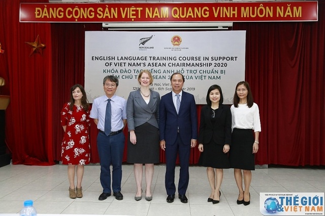 Khai giảng khóa nâng cao tiếng Anh phục vụ ASEAN 2020 do New Zealand tài trợ - 2 Khai giảng khóa nâng cao tiếng Anh phục vụ ASEAN 2020 do New Zealand tài trợ - 2