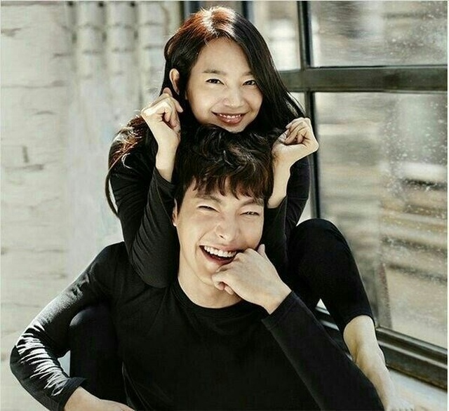 Shin Min Ah cảm động trước hành động lãng mạn của Kim Woo Bin - 2 Shin Min Ah cảm động trước hành động lãng mạn của Kim Woo Bin - 2