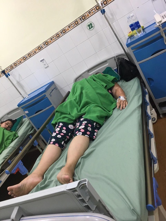 Đà Nẵng: Nhóm du khách nhập viện nghi do bữa ăn tại nhà hàng đặc sản - 1 Đà Nẵng: Nhóm du khách nhập viện nghi do bữa ăn tại nhà hàng đặc sản - 1