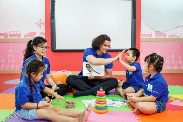Bỏ túi 3 bí kíp đơn giản giúp trẻ “ghiền” tiếng Anh - 2 Bỏ túi 3 bí kíp đơn giản giúp trẻ “ghiền” tiếng Anh - 2