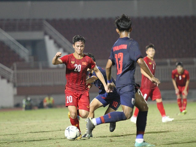 Những khoảnh khắc U18 Việt Nam bất lực trước U18 Thái Lan đã bị loại - 8 Những khoảnh khắc U18 Việt Nam bất lực trước U18 Thái Lan đã bị loại - 8