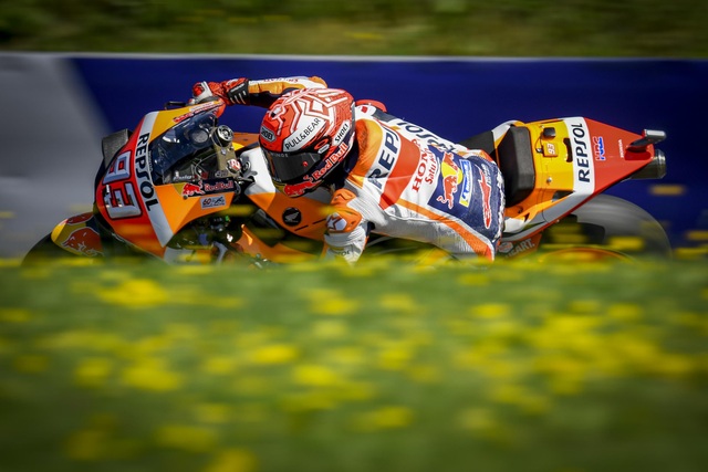 Chặng 11 MotoGP 2019: Dovizioso có chiến thắng nghẹt thở trước Marquez - 3