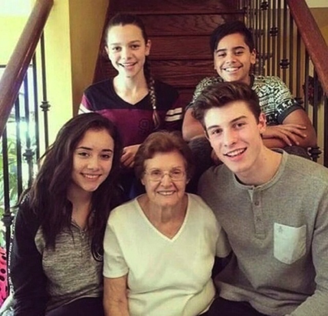 Shawn Mendes, chàng ca sĩ hát trực tiếp còn hay hơn hát phòng thu - 4 Shawn Mendes, chàng ca sĩ hát trực tiếp còn hay hơn hát phòng thu - 4