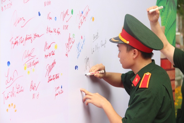 Triển khai nhiều mô hình, sáng kiến nhằm giảm tỷ lệ hút thuốc lá ở Việt Nam - 5 Triển khai nhiều mô hình, sáng kiến nhằm giảm tỷ lệ hút thuốc lá ở Việt Nam - 5