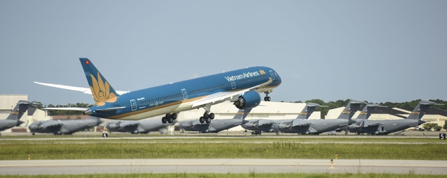 Tối nay, “siêu máy bay” Boeing 787-10 đầu tiên có mặt tại Việt Nam - 3 Tối nay, “siêu máy bay” Boeing 787-10 đầu tiên có mặt tại Việt Nam - 3