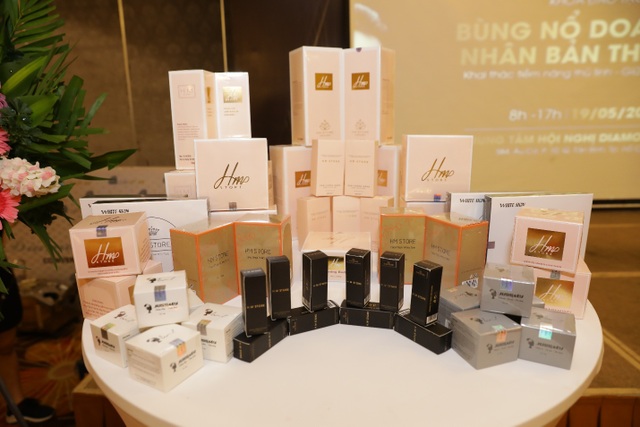 HM Store - Mỹ phẩm Việt mang sứ mệnh làm đẹp cho phụ nữ Việt - 1 HM Store - Mỹ phẩm Việt mang sứ mệnh làm đẹp cho phụ nữ Việt - 1