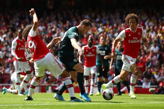 Arsenal 2-1 Burnley: “Song sát” Lacazette - Aubameyang tỏa sáng - 9 Arsenal 2-1 Burnley: “Song sát” Lacazette - Aubameyang tỏa sáng - 9
