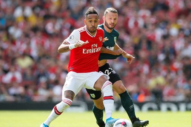 Arsenal 2-1 Burnley: “Song sát” Lacazette - Aubameyang tỏa sáng - 3 Arsenal 2-1 Burnley: “Song sát” Lacazette - Aubameyang tỏa sáng - 3