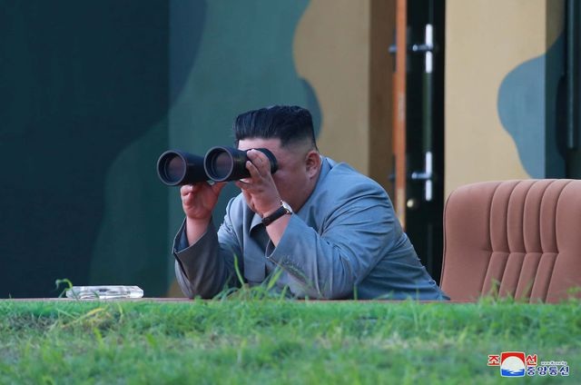 Ông Kim Jong-un đích thân chỉ đạo Triều Tiên thử tên lửa lần 6 trong hơn 3 tuần - 1 Ông Kim Jong-un đích thân chỉ đạo Triều Tiên thử tên lửa lần 6 trong hơn 3 tuần - 1
