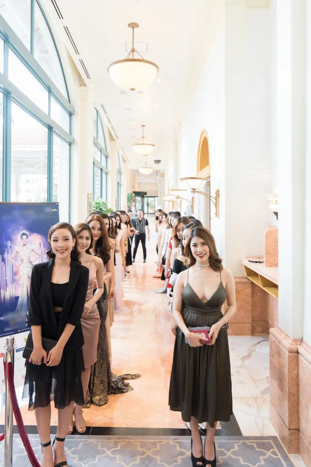 Võ Hoàng Yến chia sẻ về giai đoạn suy sụp tinh thần tưởng mất tất cả - 3 Võ Hoàng Yến chia sẻ về giai đoạn suy sụp tinh thần tưởng mất tất cả - 3