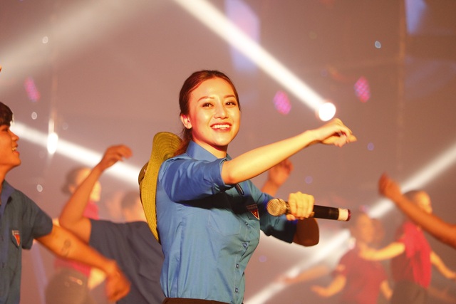 Gần 70 triệu lượt thanh niên tham gia chiến dịch Tình nguyện hè - 1 Gần 70 triệu lượt thanh niên tham gia chiến dịch Tình nguyện hè - 1