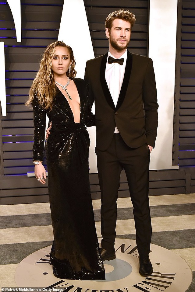 “Liam Hemsworth phát ốm vì Miley tiệc tùng” - 1 “Liam Hemsworth phát ốm vì Miley tiệc tùng” - 1