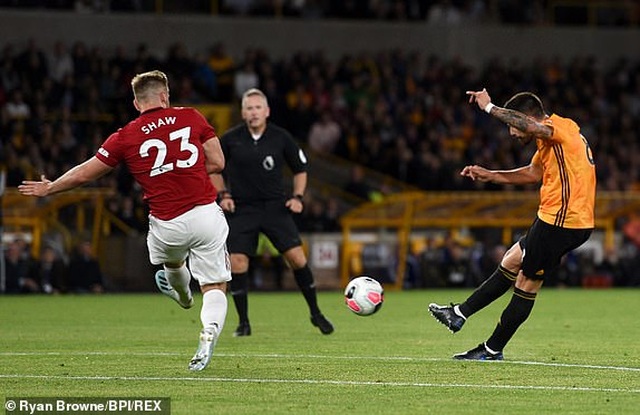 Những khoảnh khắc thất vọng của Man Utd trên sân Wolves - Ảnh minh hoạ 15