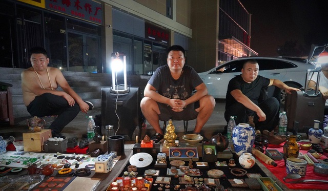 Có gì ở “chợ ma” giữa lòng Trung Quốc? - 4 Có gì ở “chợ ma” giữa lòng Trung Quốc? - 4