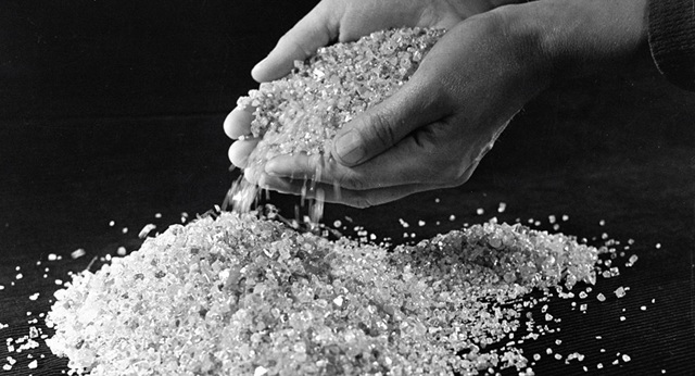 Phát hiện “kho” kim cương khổng lồ gần lõi Trái Đất - 1 Phát hiện “kho” kim cương khổng lồ gần lõi Trái Đất - 1
