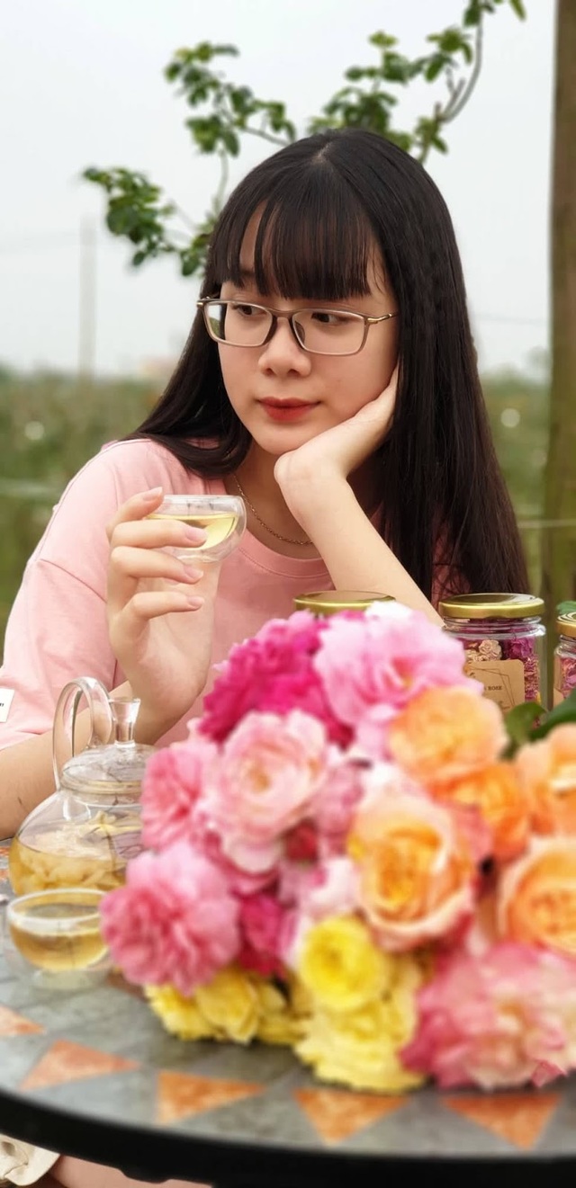 Nữ giám đốc đam mê hoa hồng, sở hữu trang trại hoa hồng đẹp như cổ tích hơn 30.000m2 - 15 Nữ giám đốc đam mê hoa hồng, sở hữu trang trại hoa hồng đẹp như cổ tích hơn 30.000m2 - 15