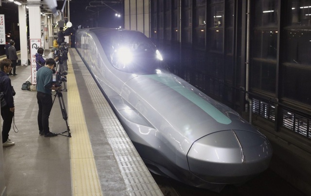 Hi hữu: Tàu cao tốc quên đóng cửa khi đang chạy ở tốc độ 280 km/h - 2 Hi hữu: Tàu cao tốc quên đóng cửa khi đang chạy ở tốc độ 280 km/h - 2