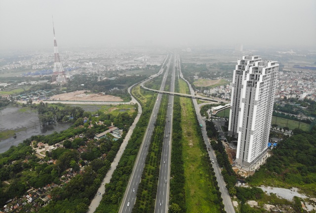 Nhìn từ trên cao rừng tái sinh suốt 24km dọc đại lộ Thăng Long - 1 Nhìn từ trên cao rừng tái sinh suốt 24km dọc đại lộ Thăng Long - 1